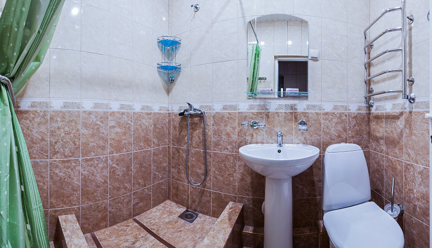 Ванная комната в номере 1 комнатный 2 местный стандарт в санатории Луч город Кисловодск - фотография