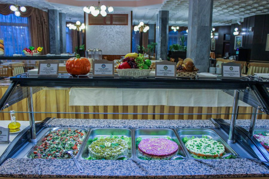 Блюда шведского стола в санатории Луч город Кисловодск - фотография