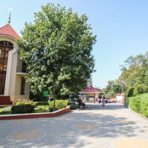 Здание питьевого бювета в санатории Луч город Кисловодск - фотография