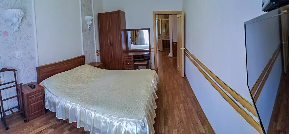 Номер 2 комнатный повышенной комфортности Луч город Кисловодск - фотография
