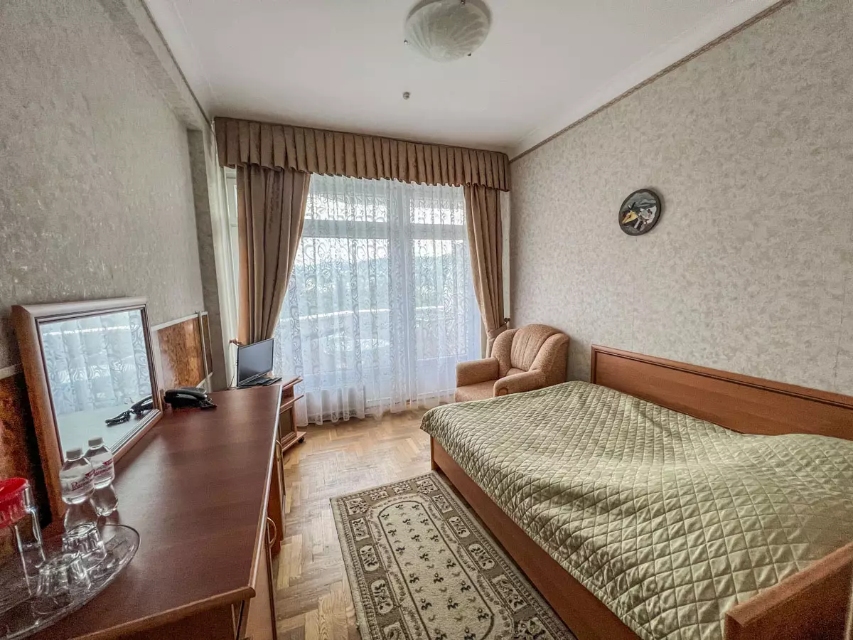 Номер 1 комнатный 1 местный эконом в санатории Луч город Кисловодск - фотография