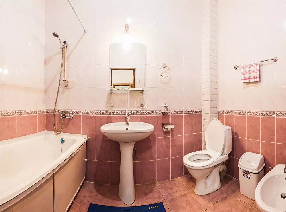 Ванная комната в номере 2 комнатный большой Луч город Кисловодск - фотография